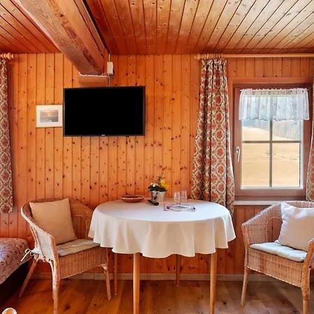 Hirschen Oberes Wirtshaus Guest house