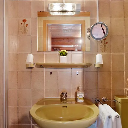Hirschen Oberes Wirtshaus Guest house 3*