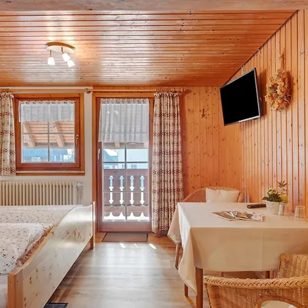 Hirschen Oberes Wirtshaus Guest house 3*