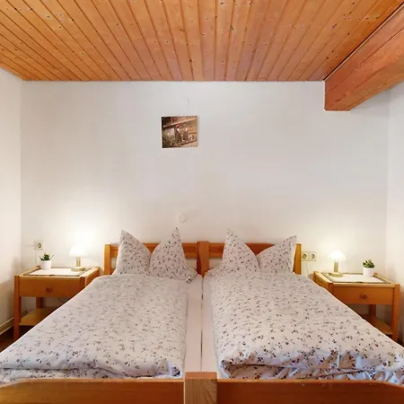 Hirschen Oberes Wirtshaus Guest house